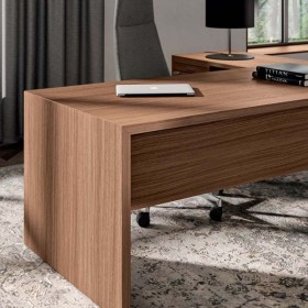 Bureau directeur d'angle avec rangement