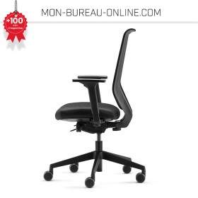 Siège de bureau avec dossier résille, accoudoirs 4D et roulettes