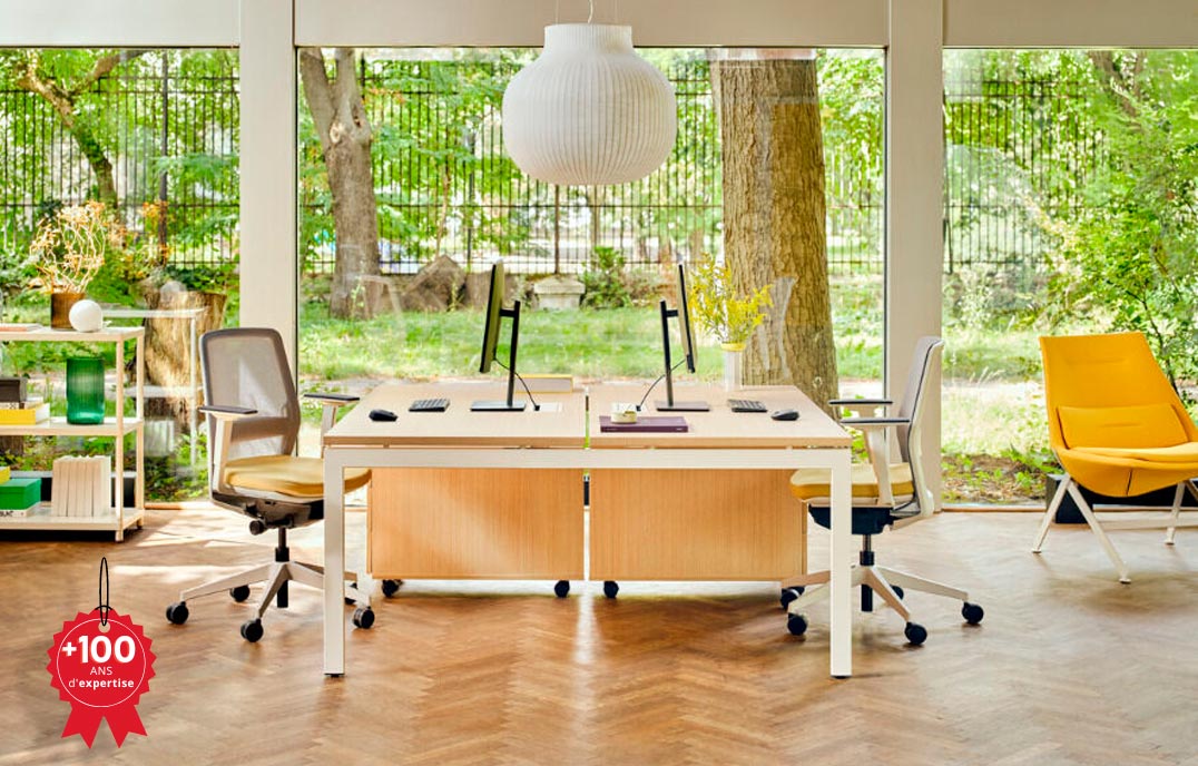 Bureau double